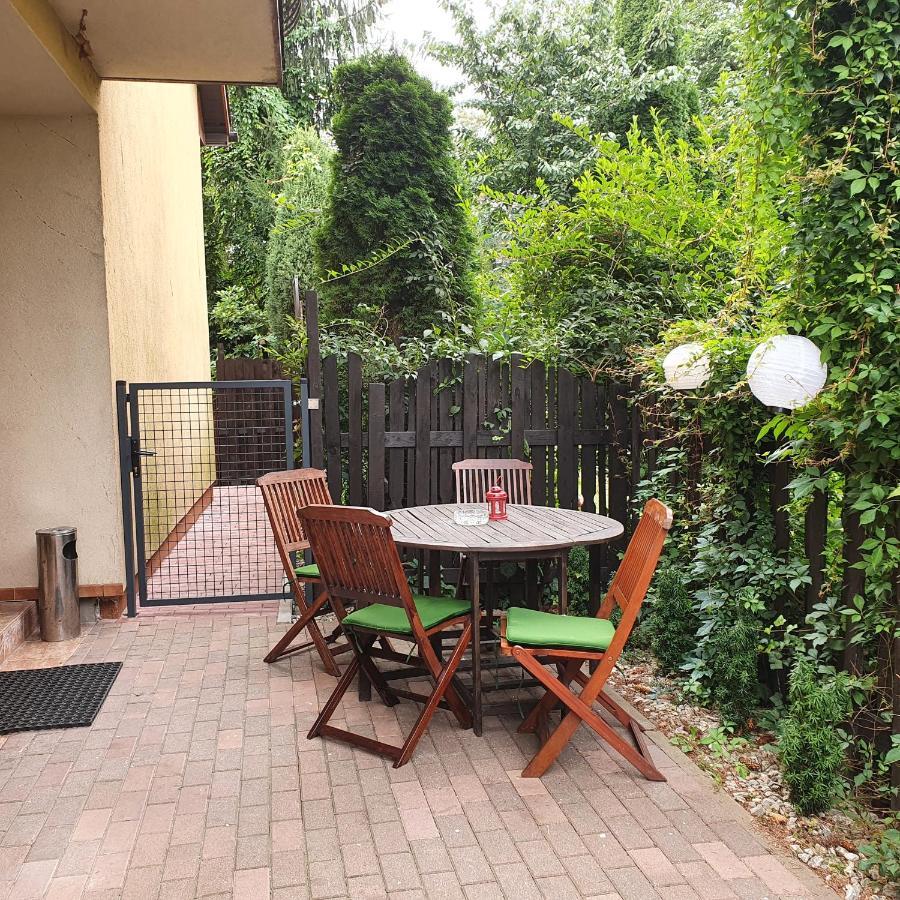 Green Albatros 48M With Bathroom Warsawa Bagian luar foto