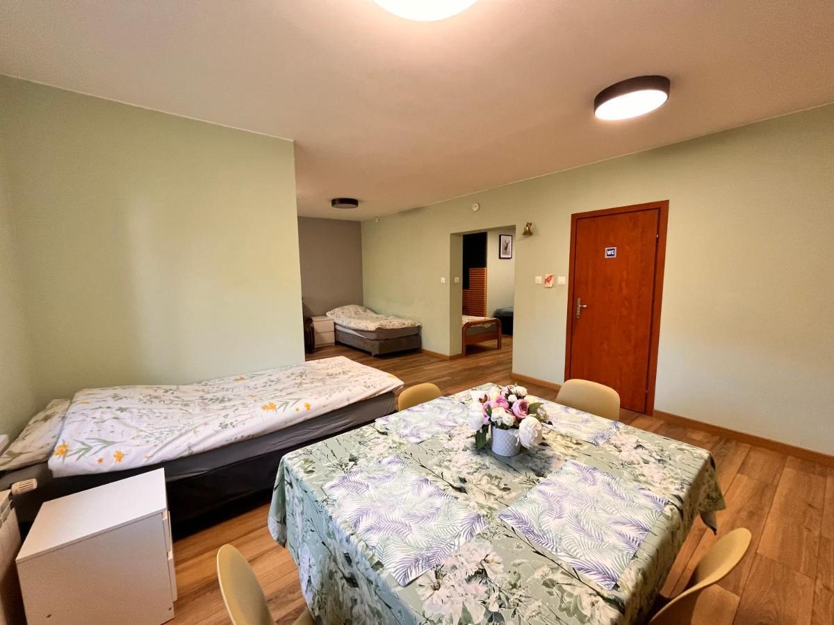Green Albatros 48M With Bathroom Warsawa Bagian luar foto