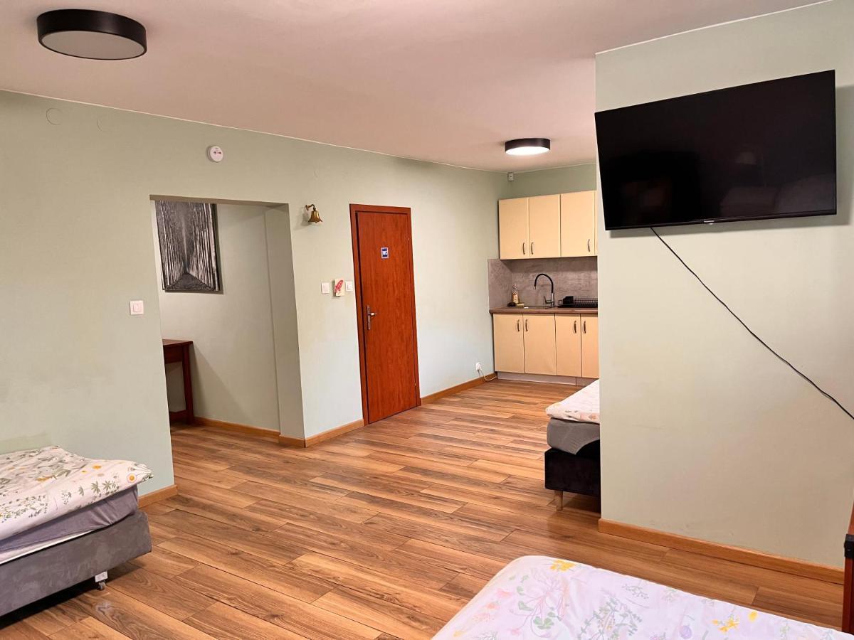 Green Albatros 48M With Bathroom Warsawa Bagian luar foto